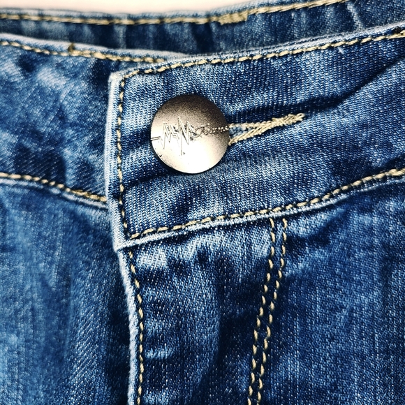 Boyfriend Jeans - Picture 4 of 9